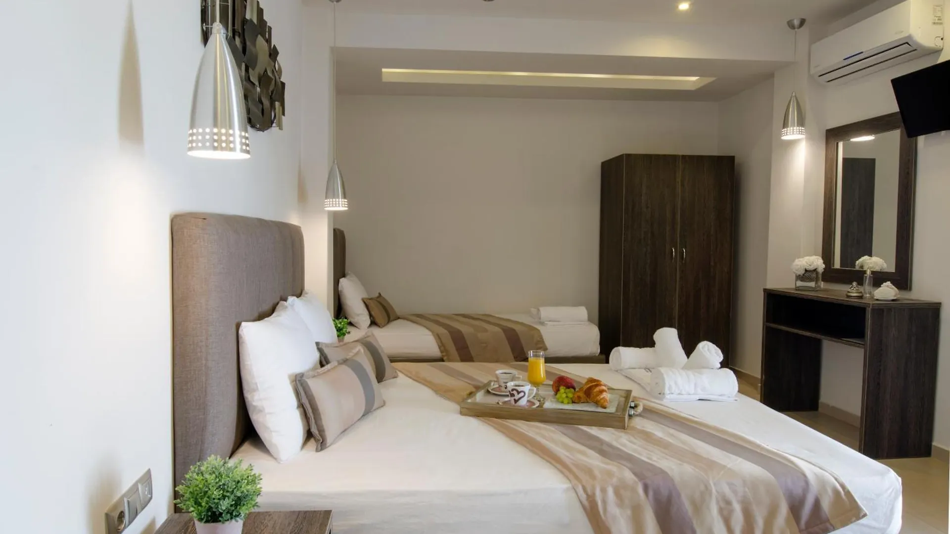 Aparthotel Pagidas ハニオティス